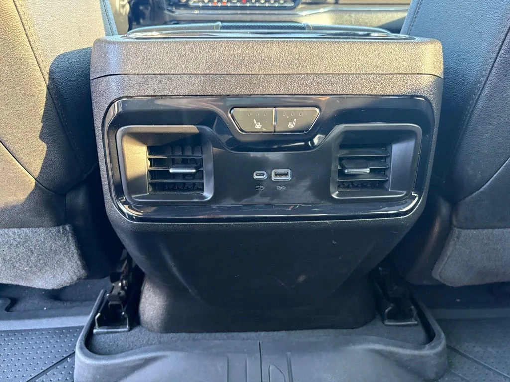 Used 2024 White Chevrolet ZR2 image 27