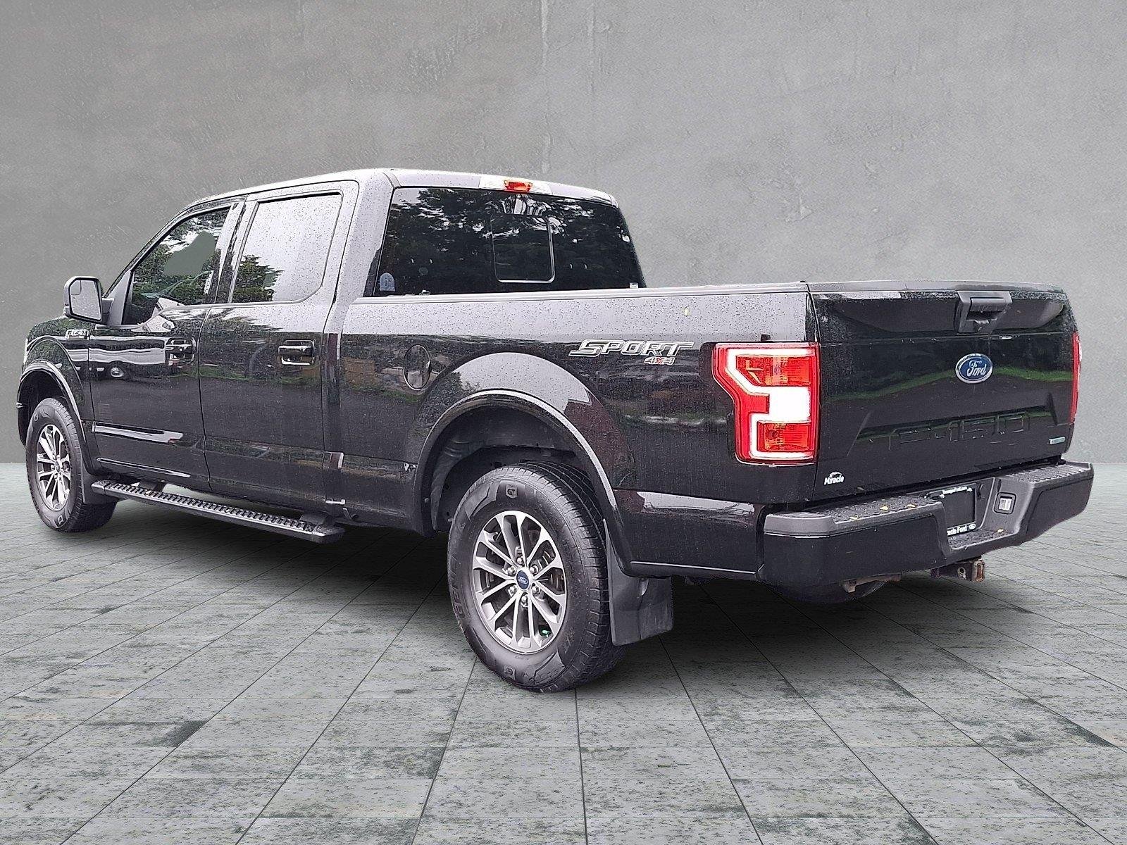 Used 2019  Ford XLT image 4