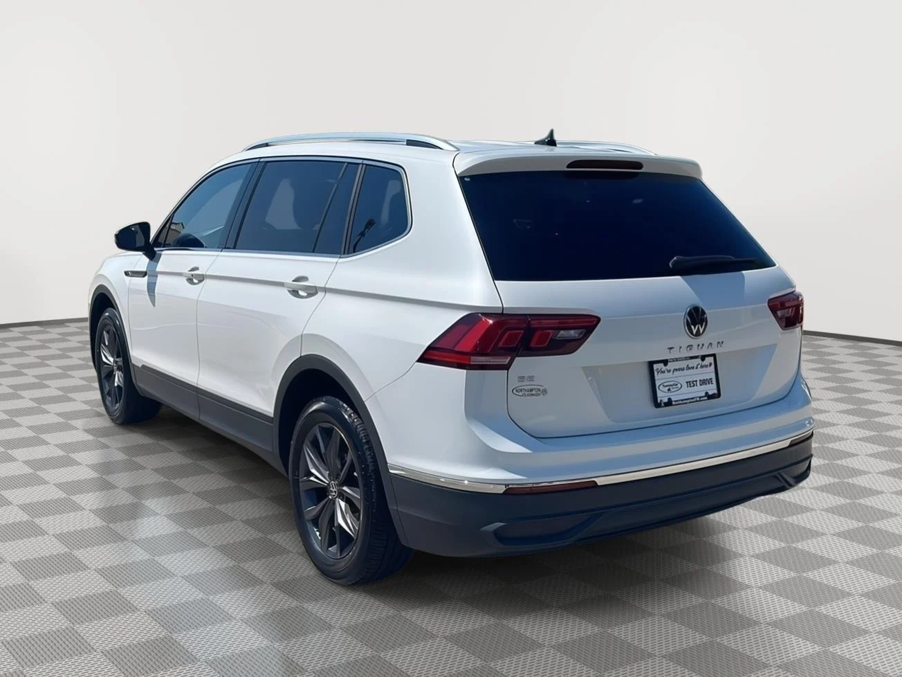 Used 2023 Opal White Pearl Volkswagen SE image 7