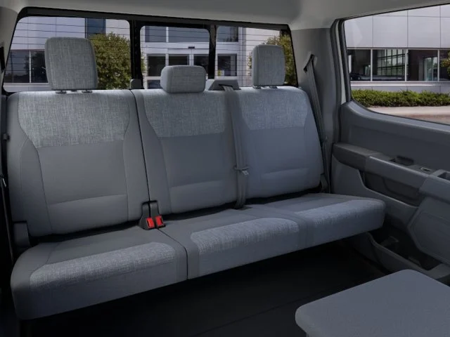 New 2026 Oxford White Ford XLT image 11