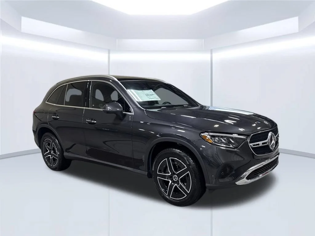 New 2027 Graphite Grey Metallic Mercedes-Benz GLC 300 image 5