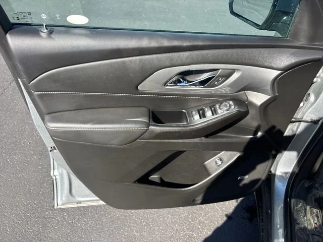 Used 2023 Sterling Gray Metallic Chevrolet LT Leather image 9
