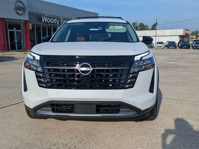 New 2026 Everest White Pearl TriCoat Nissan Platinum image 9