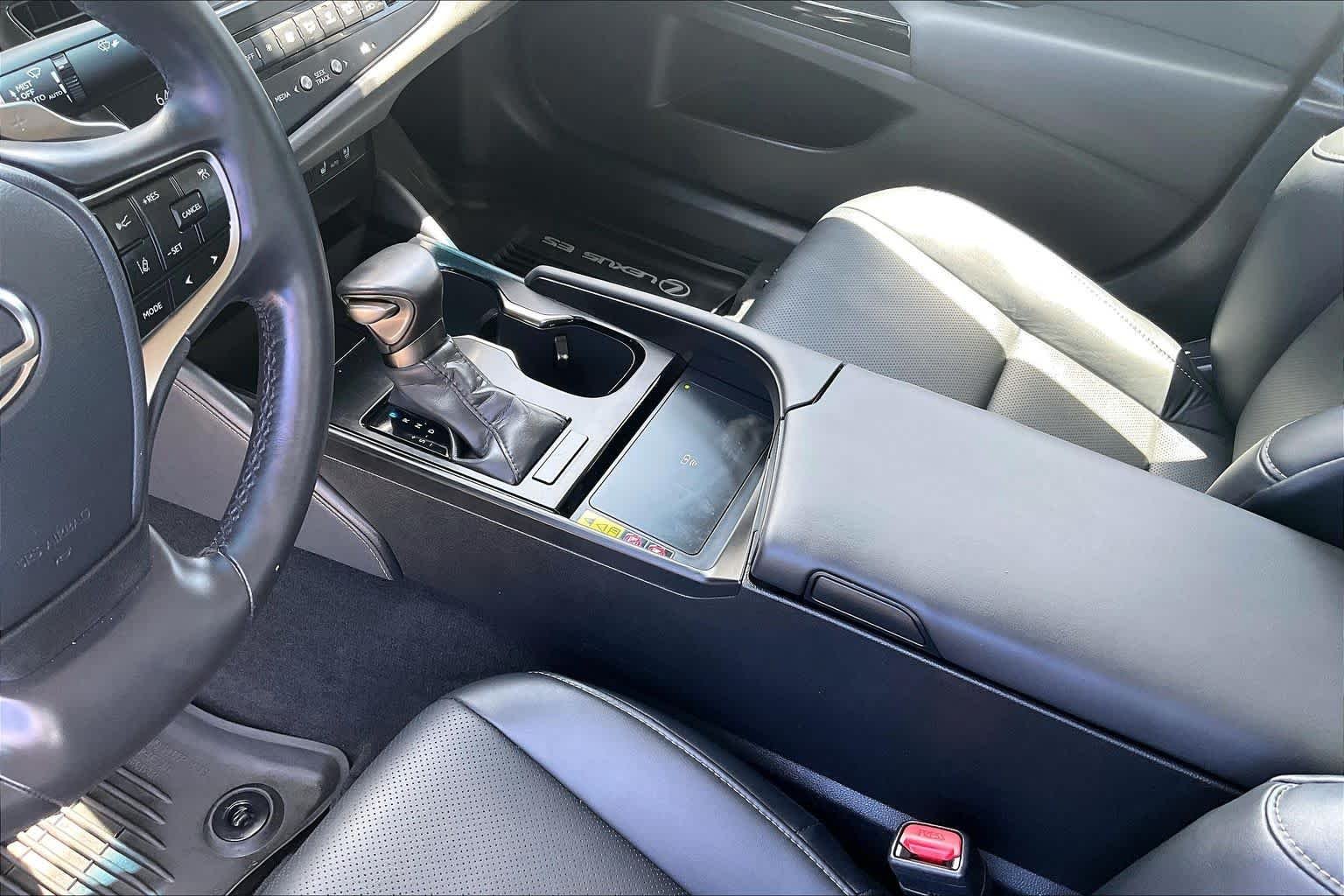 Used 2025 Iridium Lexus  image 15