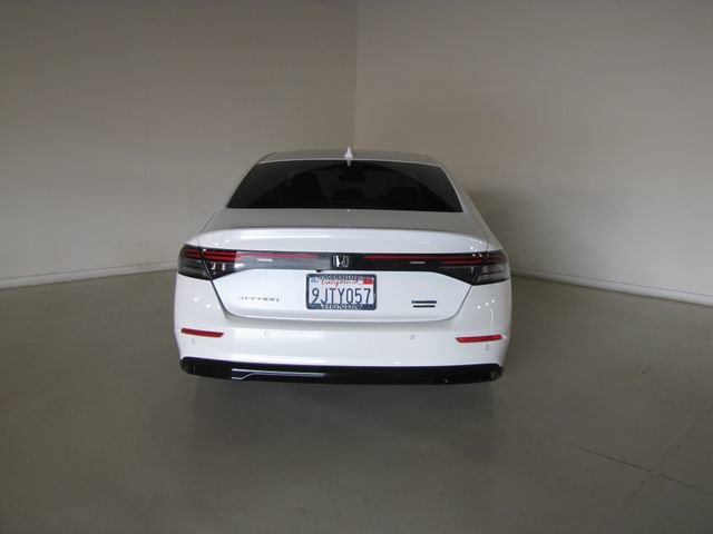 Used 2023 Platinum White Honda Touring image 24