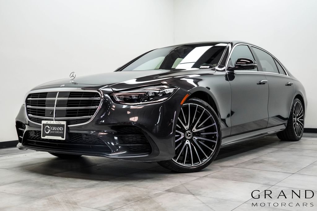 Used 2022 Gray Mercedes-Benz S 500 image 1