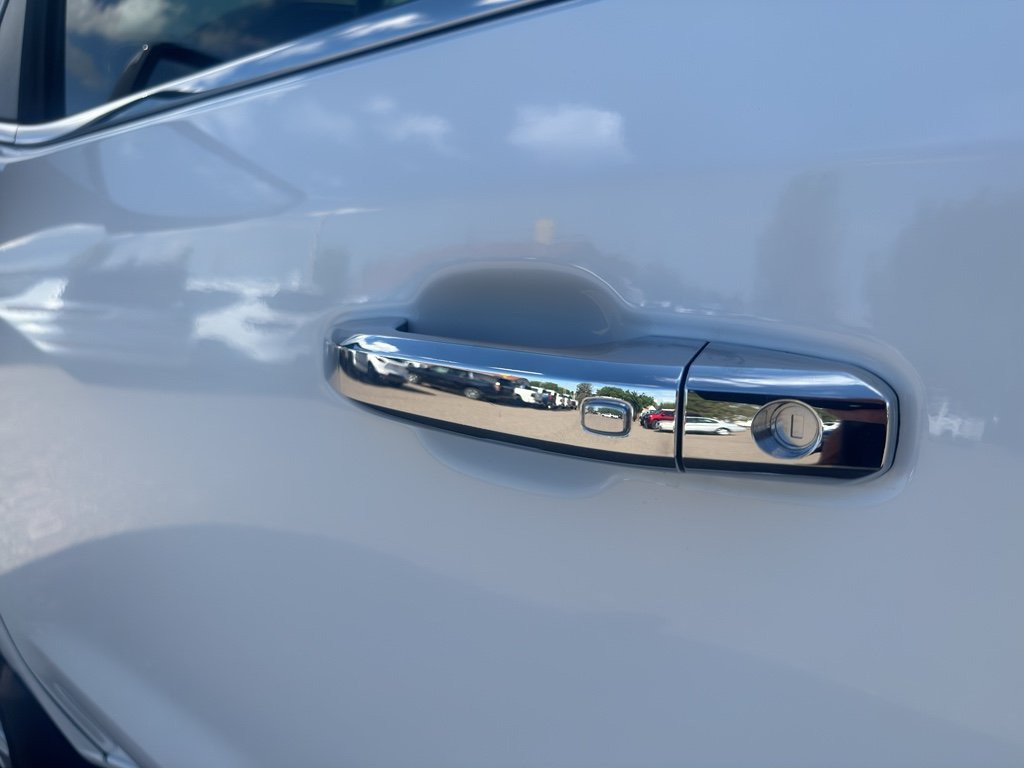 Used 2023 Summit White Chevrolet LTZ image 9