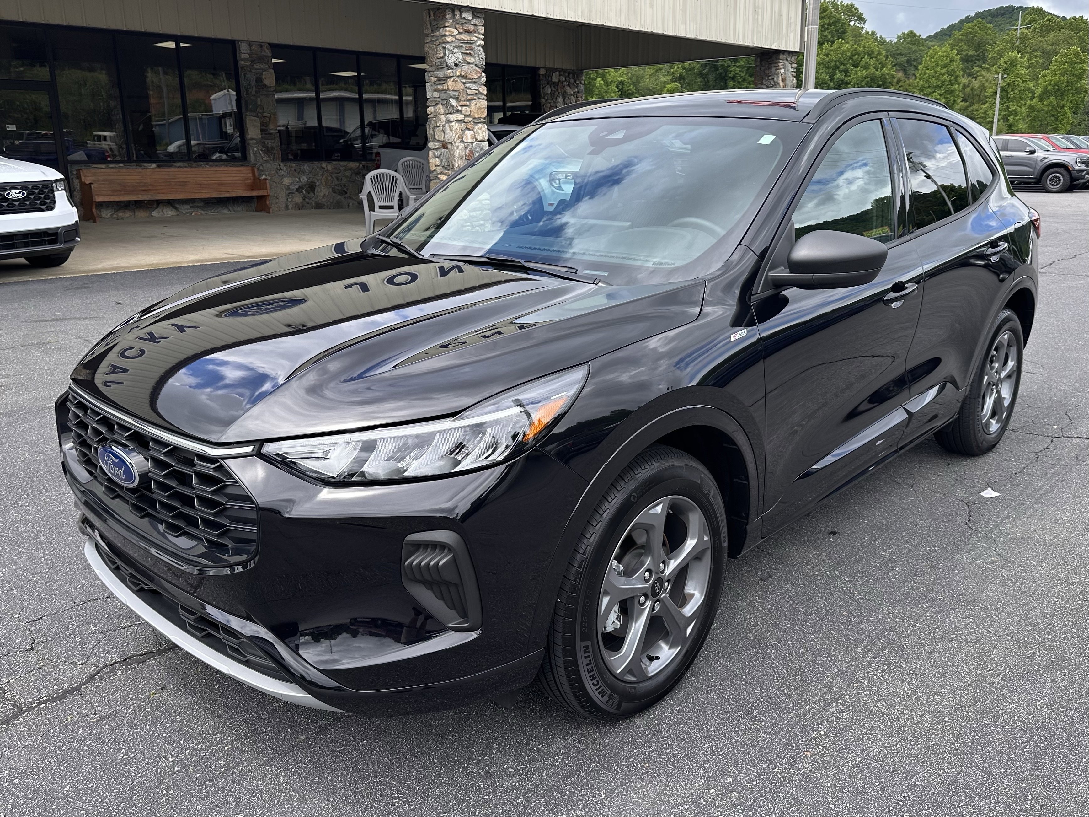 Certified Used 2024 Agate Black Metallic Ford ST-Line image 2