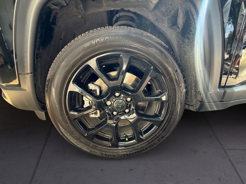 Used 2026 Black Jeep Latitude image 9