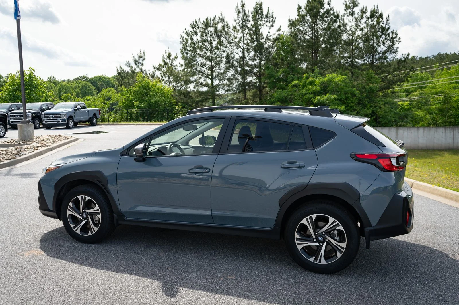 Used 2025 Blue Subaru Premium image 7