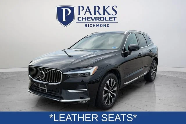 Used 2023  Volvo Plus Bright Theme image 3