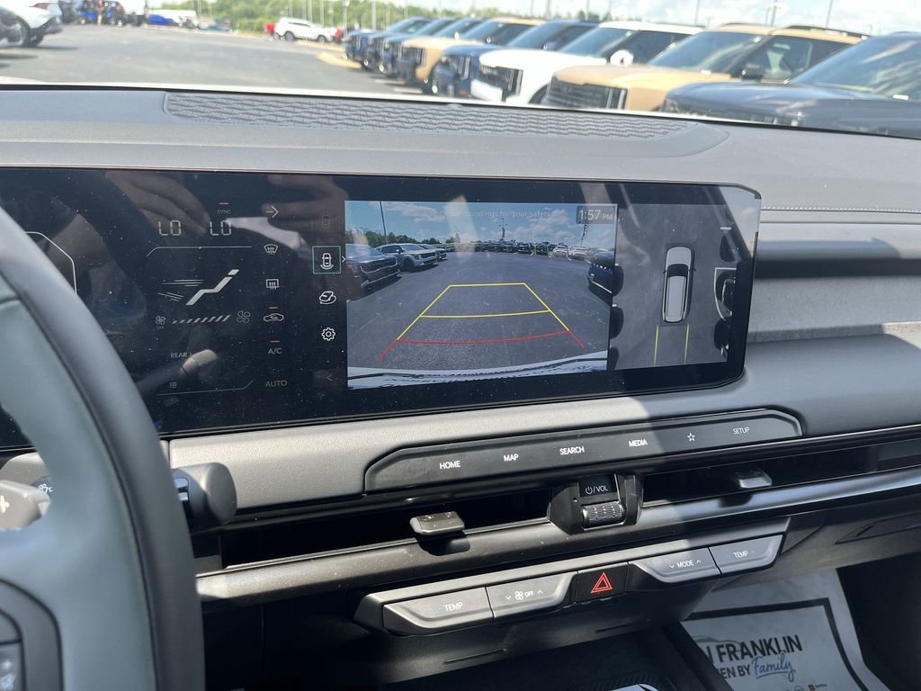 New 2027 Glacial White Pearl Kia X-Line SX image 23