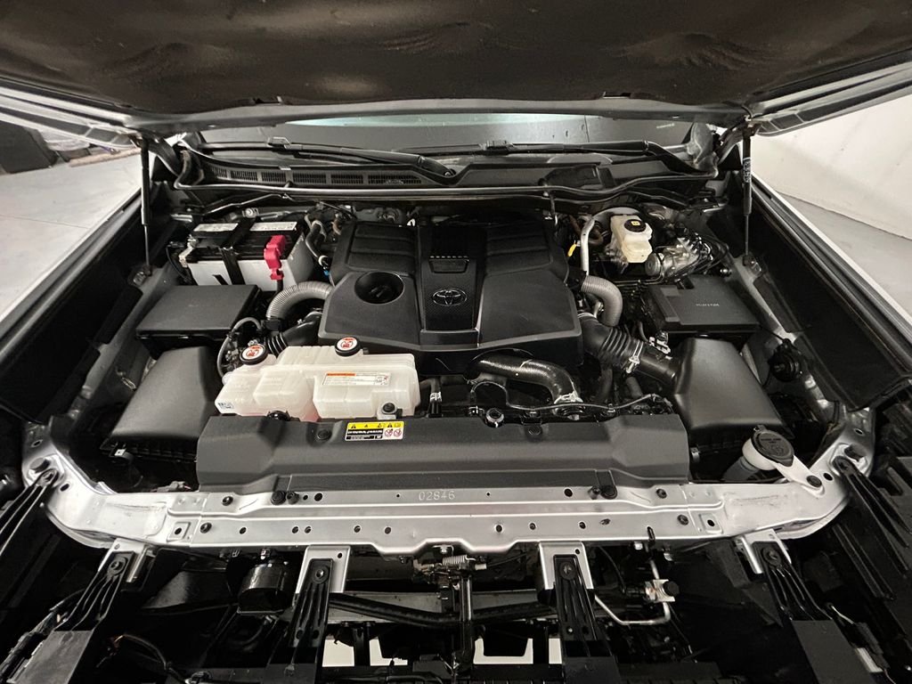 Used 2024 Silver Toyota SR5 image 21