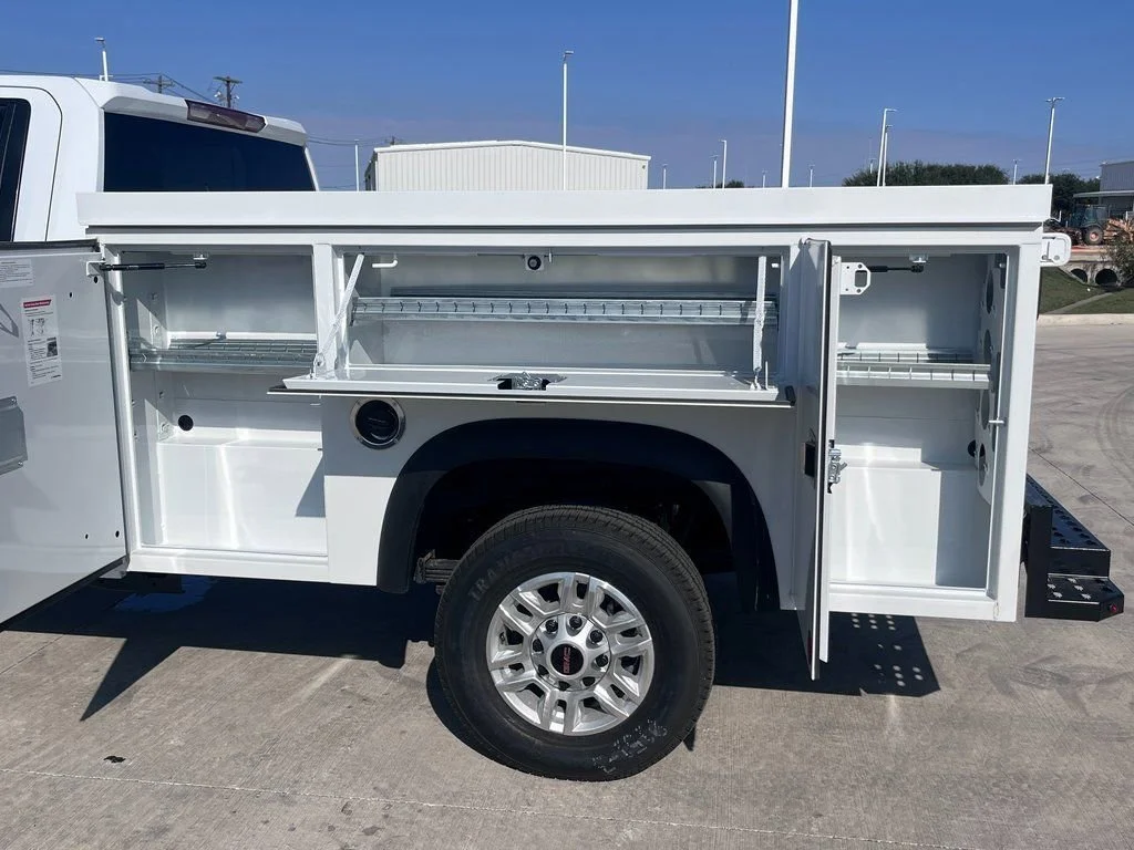 2025 GMC Sierra 2500HD Pro - Photo 9