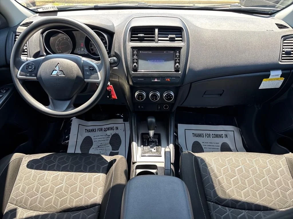Used 2023 Black Mitsubishi 2.0 ES image 18