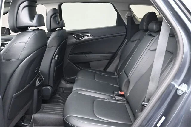 Used 2025 Gravity Gray Kia SX image 22