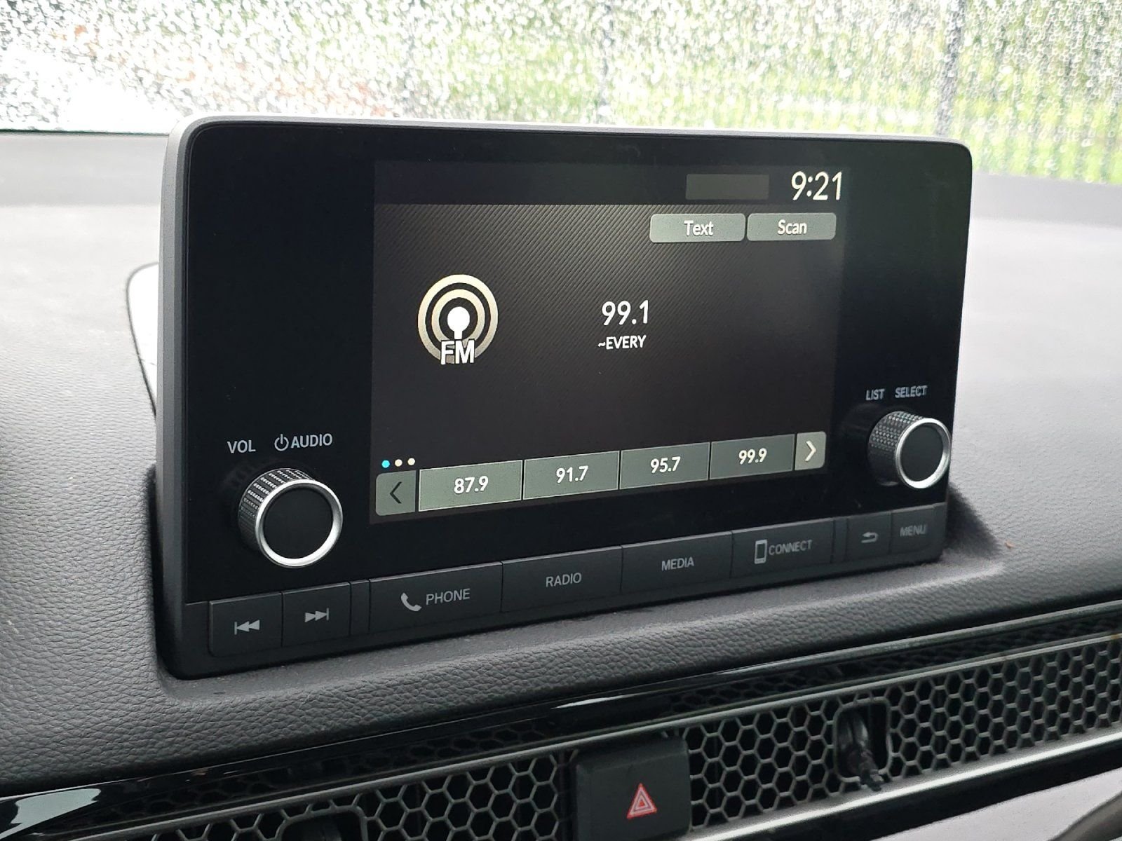 Used 2024 White Honda EX-L image 18