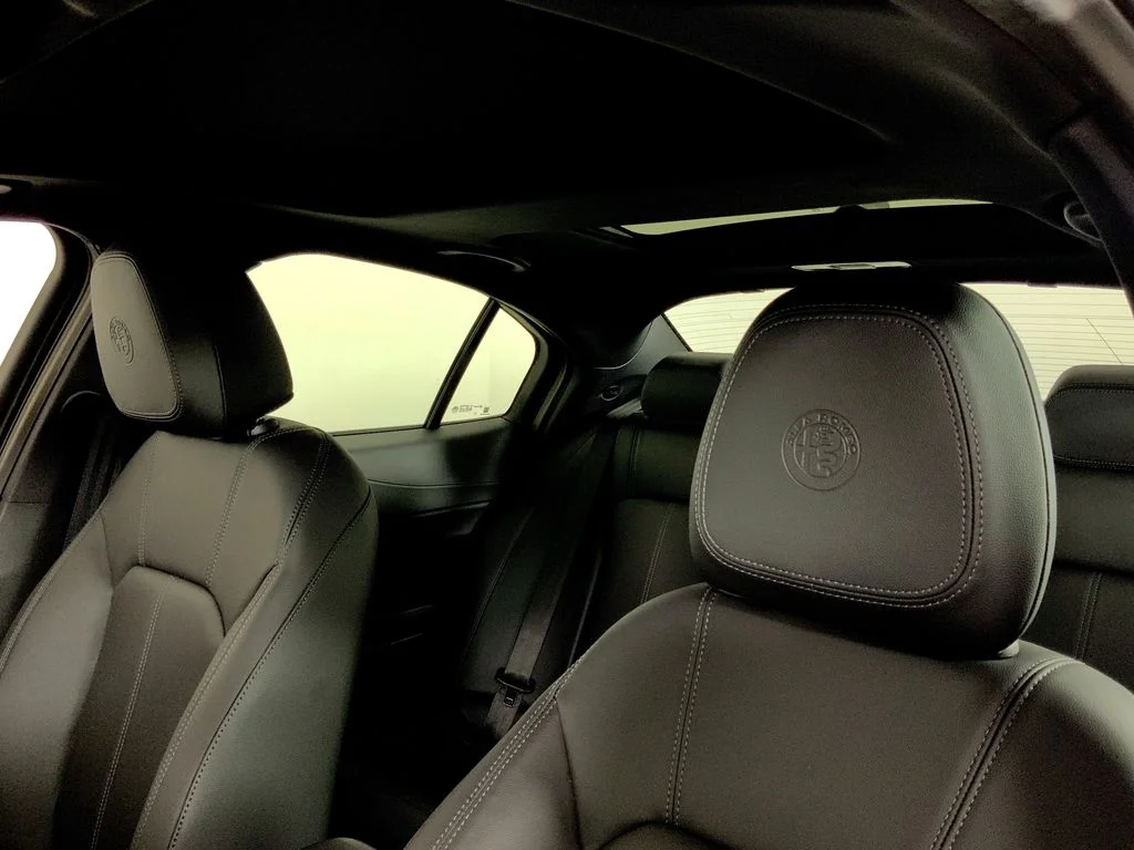 2026 Alfa Romeo Giulia Base - Photo 21