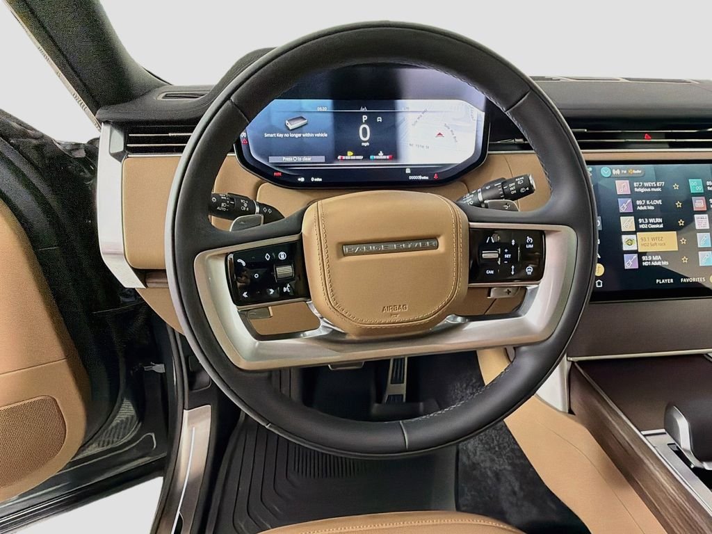New 2027 Belgravia Green Land Rover SE image 11