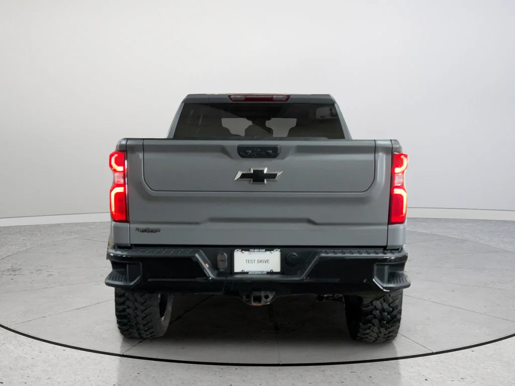 Used 2022 Black Chevrolet RST image 8