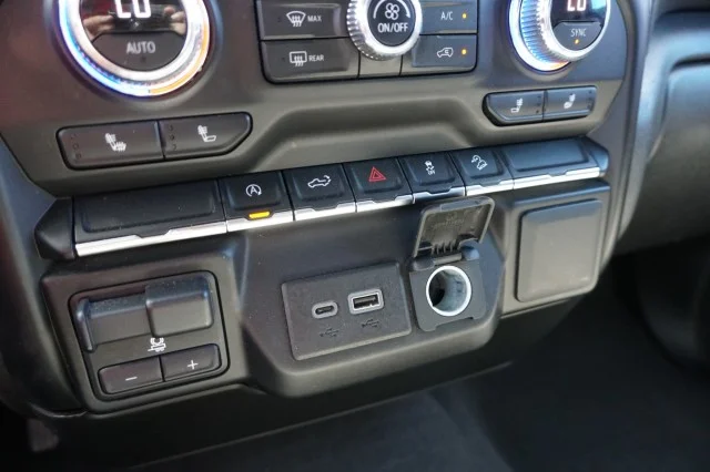 Used 2021 RED GMC SLE image 29