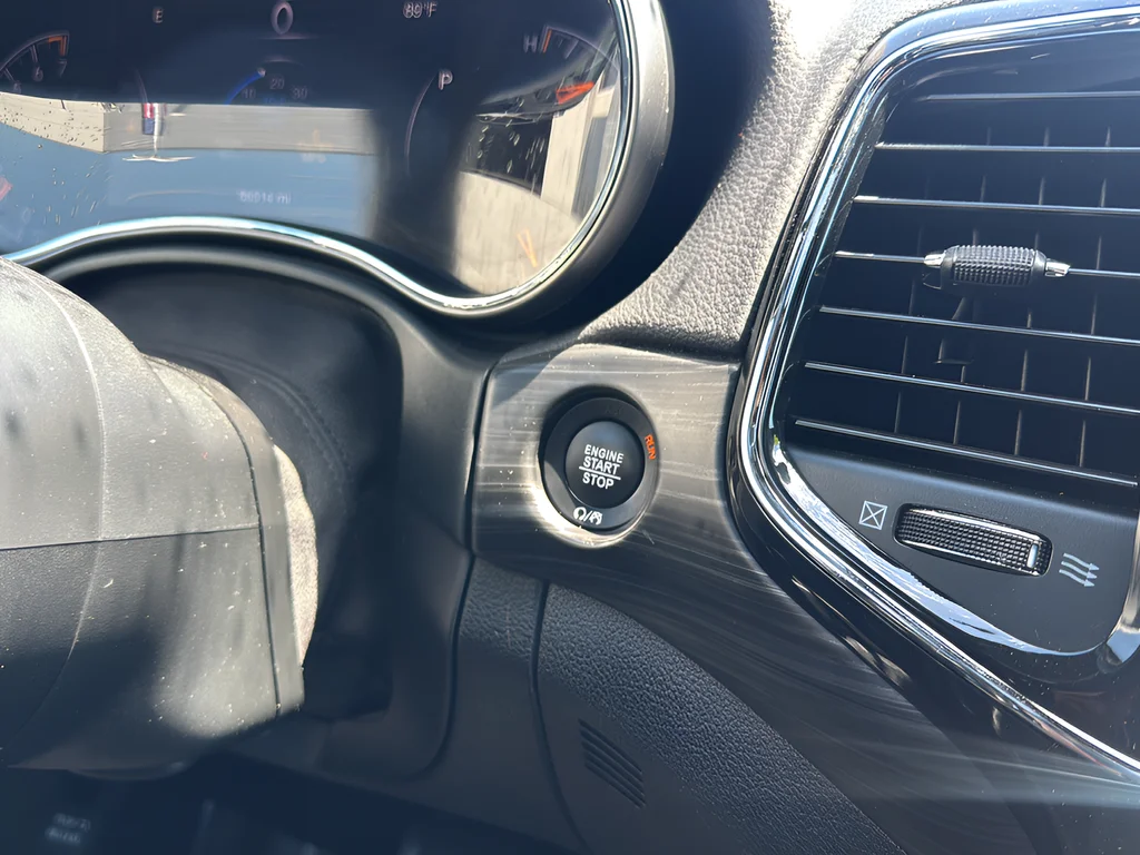Used 2021 Gray Jeep Laredo X image 13