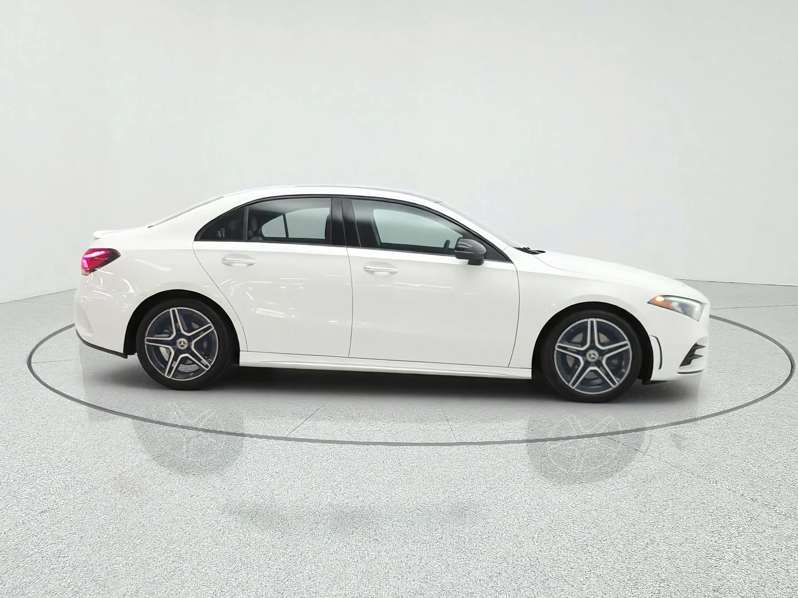 Used 2022 Polar White Mercedes-Benz A 220 4MATIC® Sedan image 4