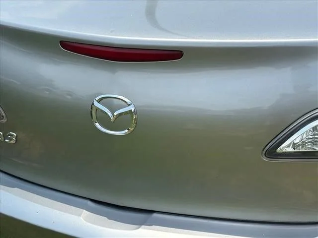 Used 2010 Silver Mazda i Touring image 16