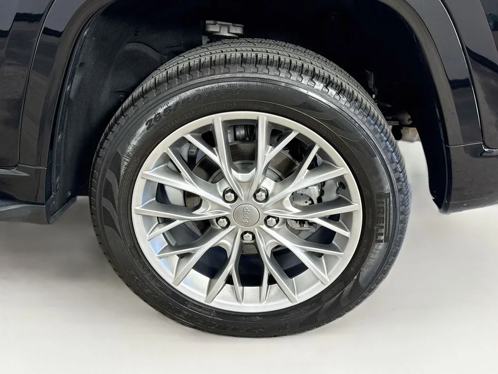 Used 2022 Black Jeep Summit image 31