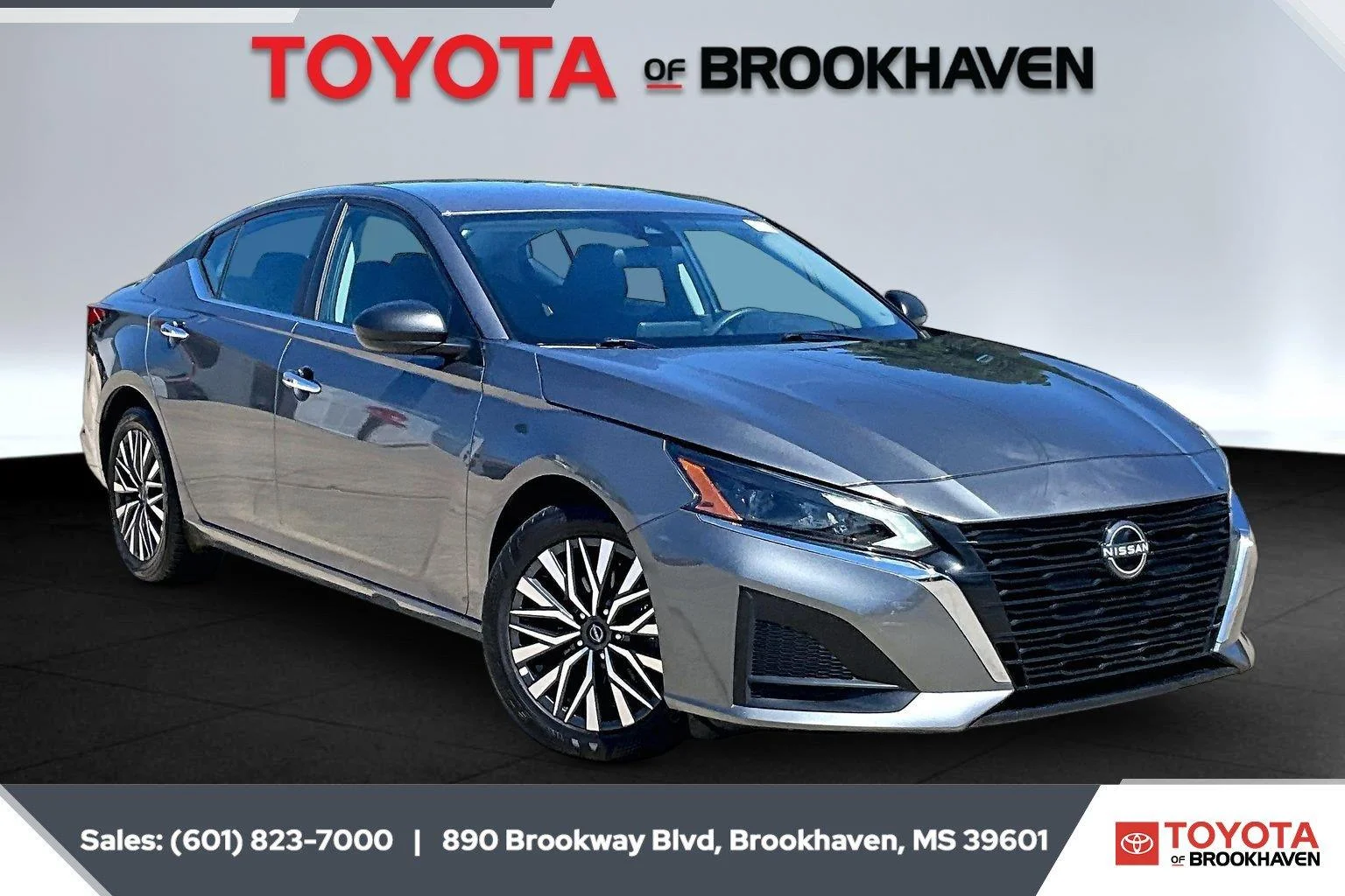 Used 2025 Gun Metallic Nissan SV image 1