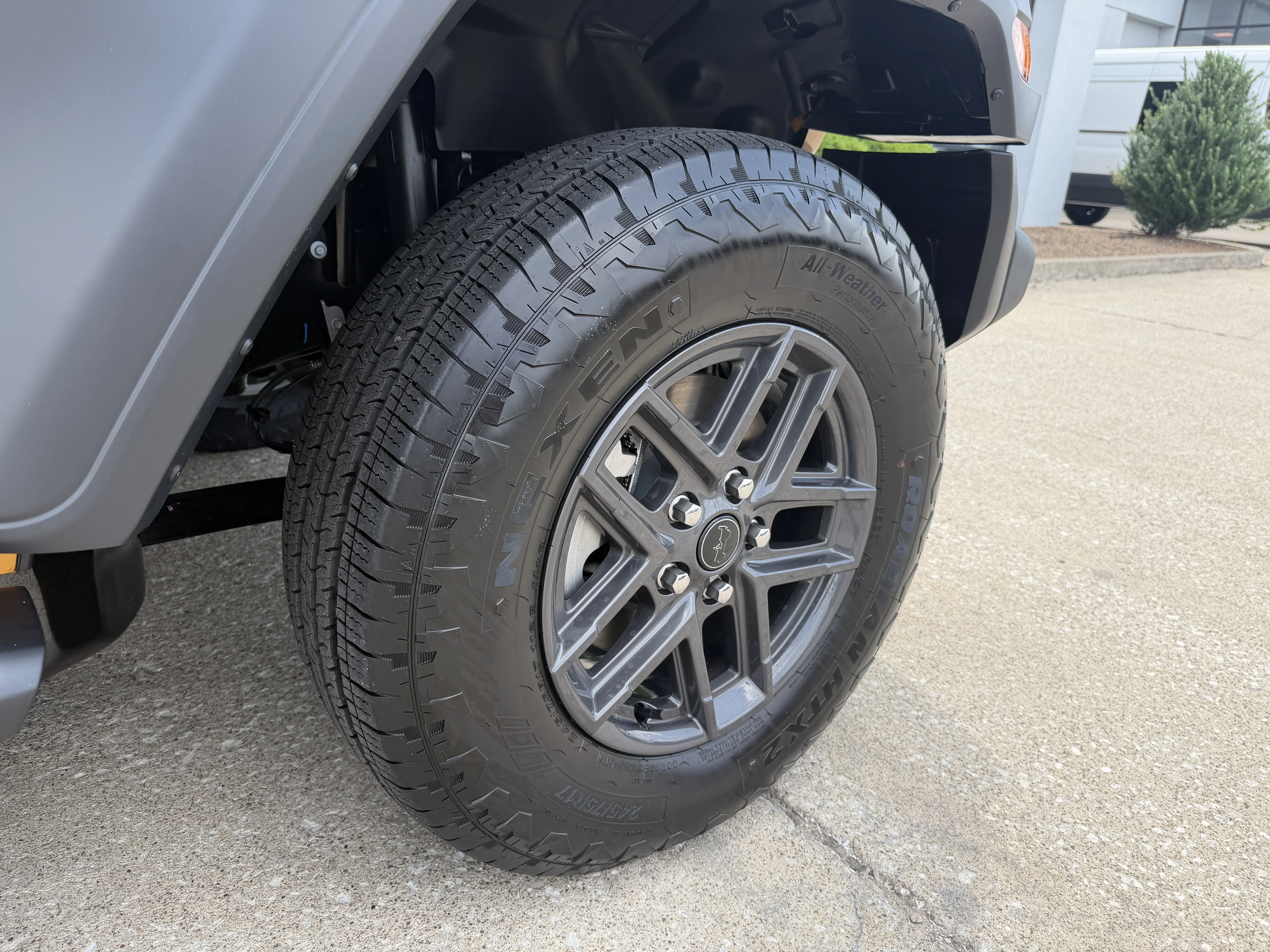 New 2026 Goldilocks Exterior Paint Jeep Sport S image 21