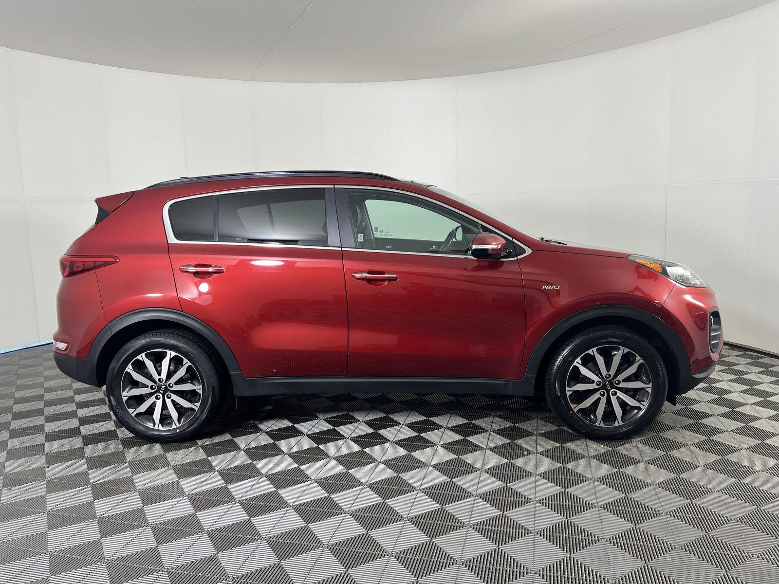 Used 2019 Hyper Red Kia EX image 33