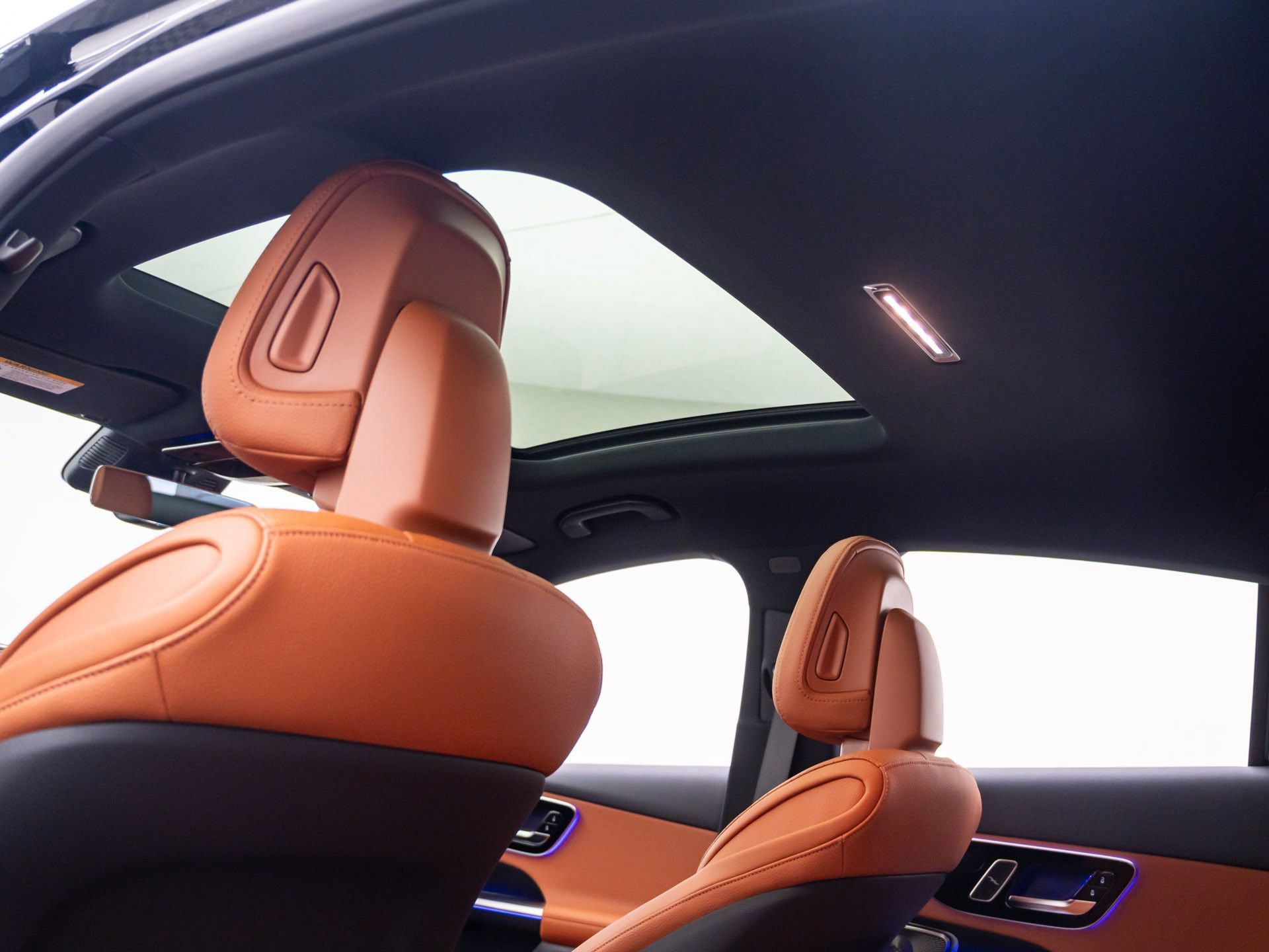 New 2027 Black Mercedes-Benz GLC 300 image 59