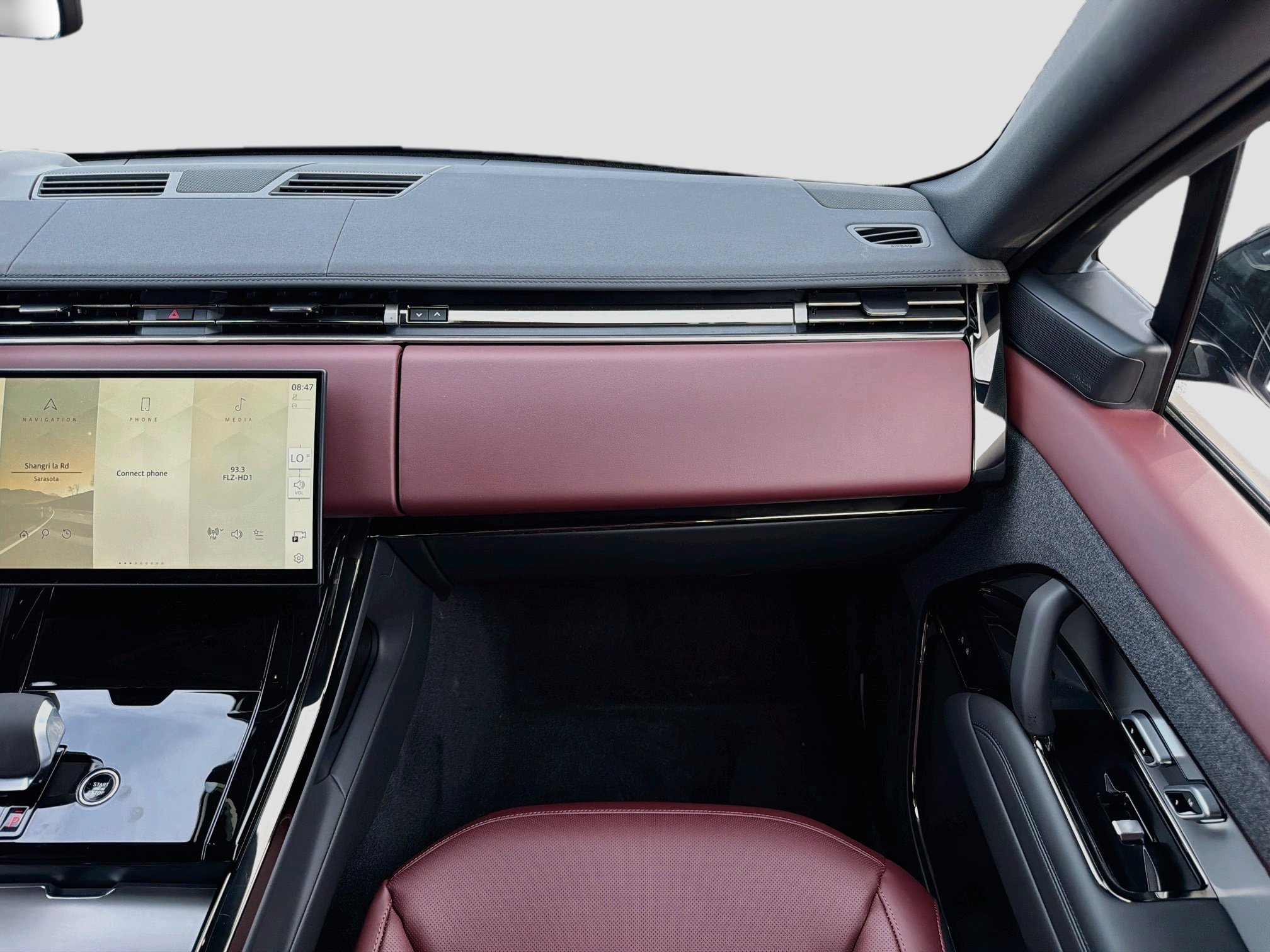 New 2026 Gray Land Rover Dynamic SE image 19