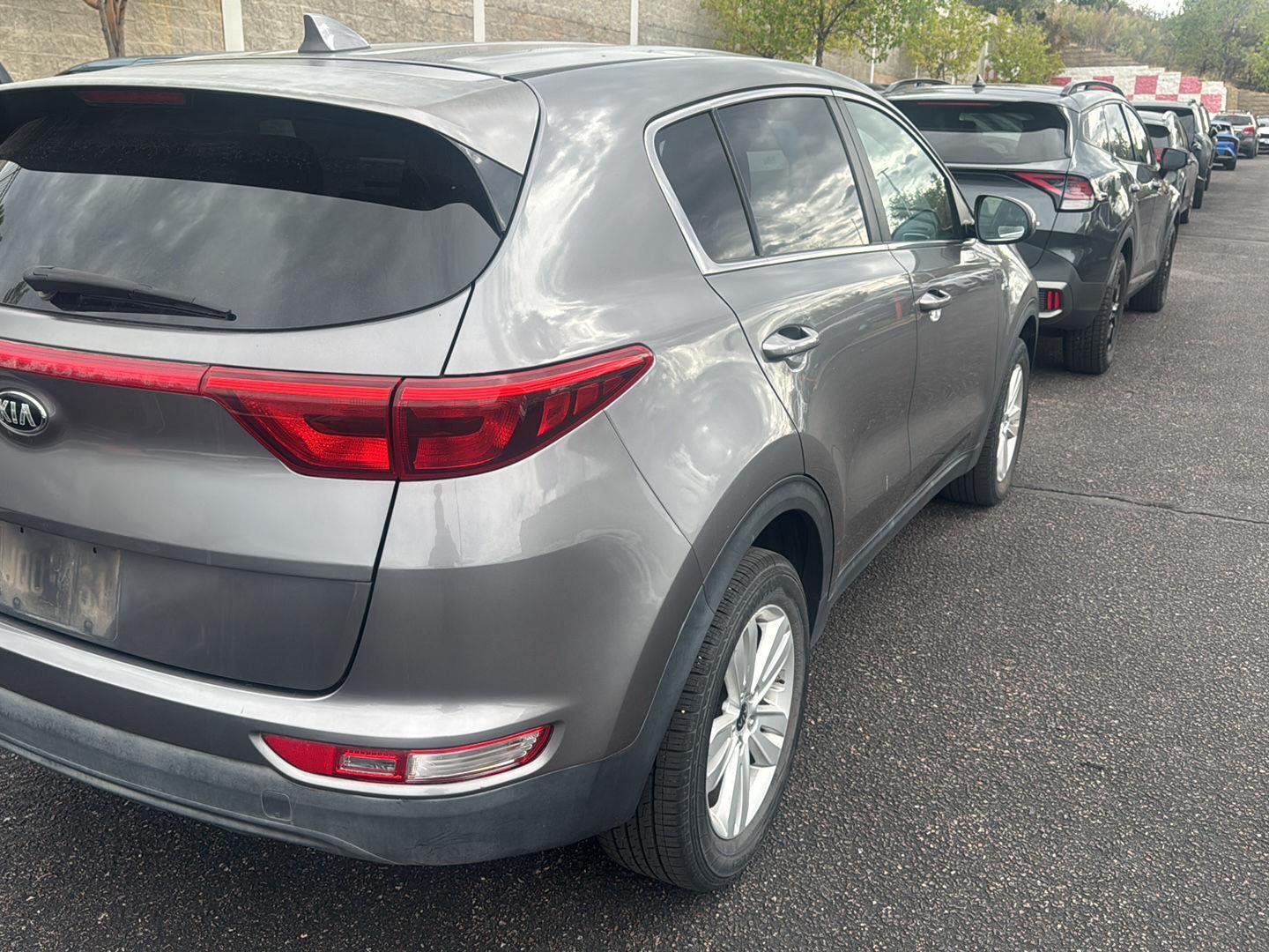 Used 2018 Mineral Silver Kia LX image 4