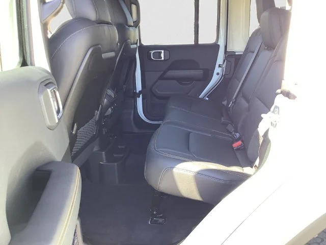 New 2027 Bright White Jeep 4-DOOR SAHARA image 14