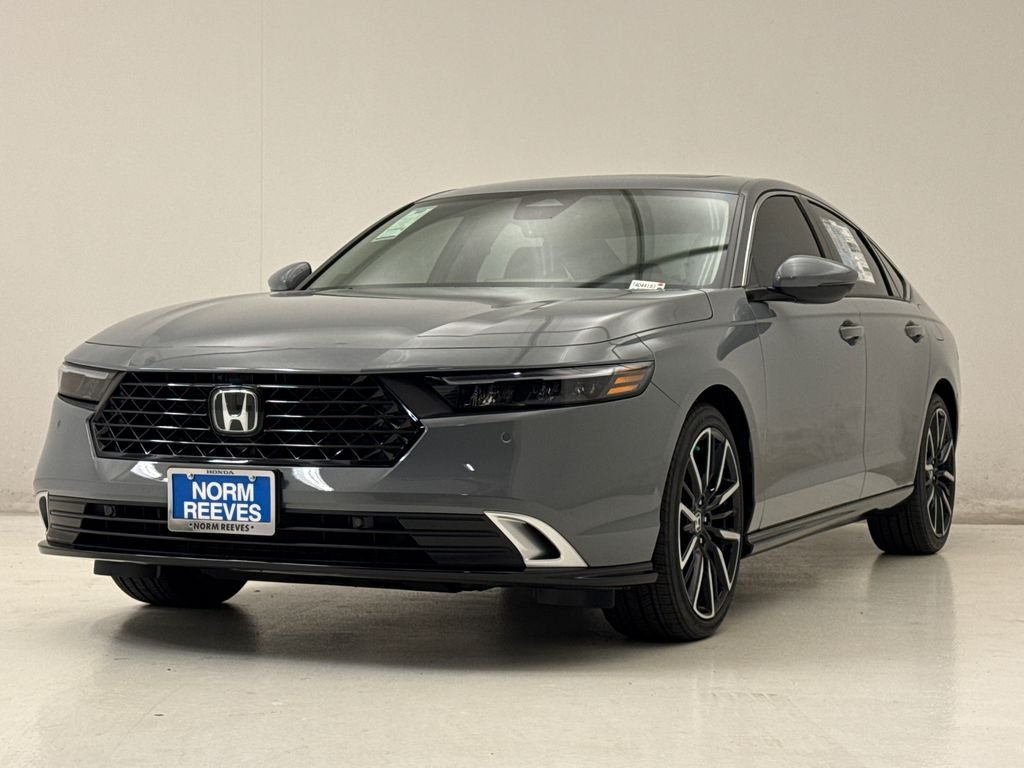 New 2026 Urban Gray Pearl Honda Touring image 3