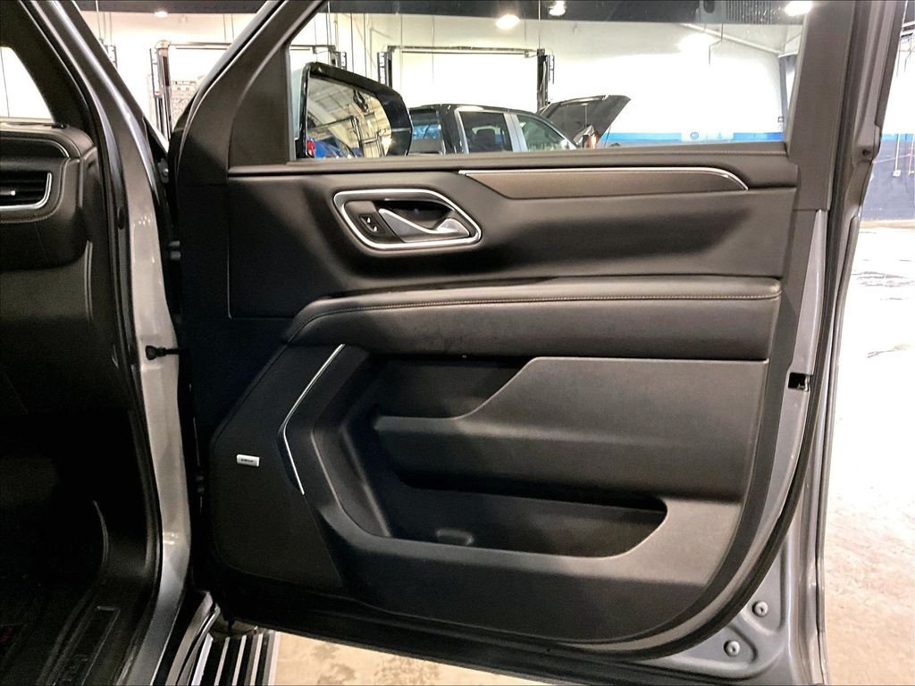 Used 2021 Gray GMC AT4 image 12