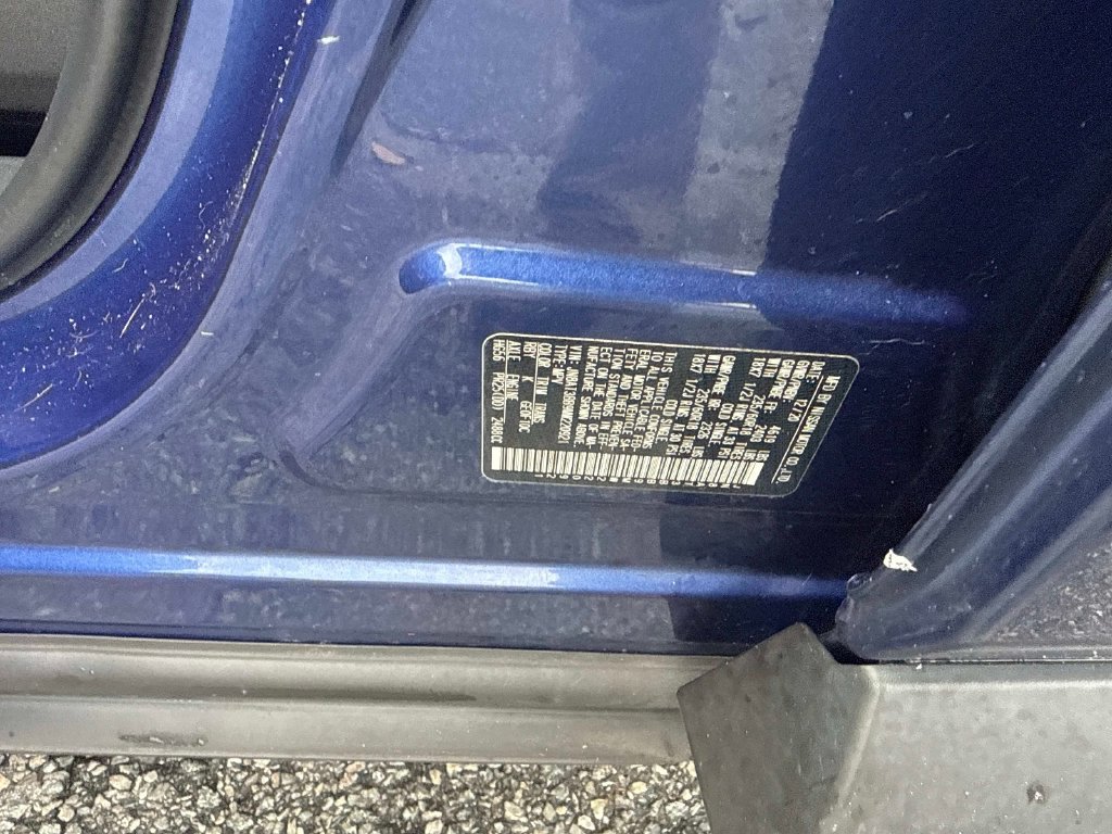 Used 2021 Blue Nissan SV image 19