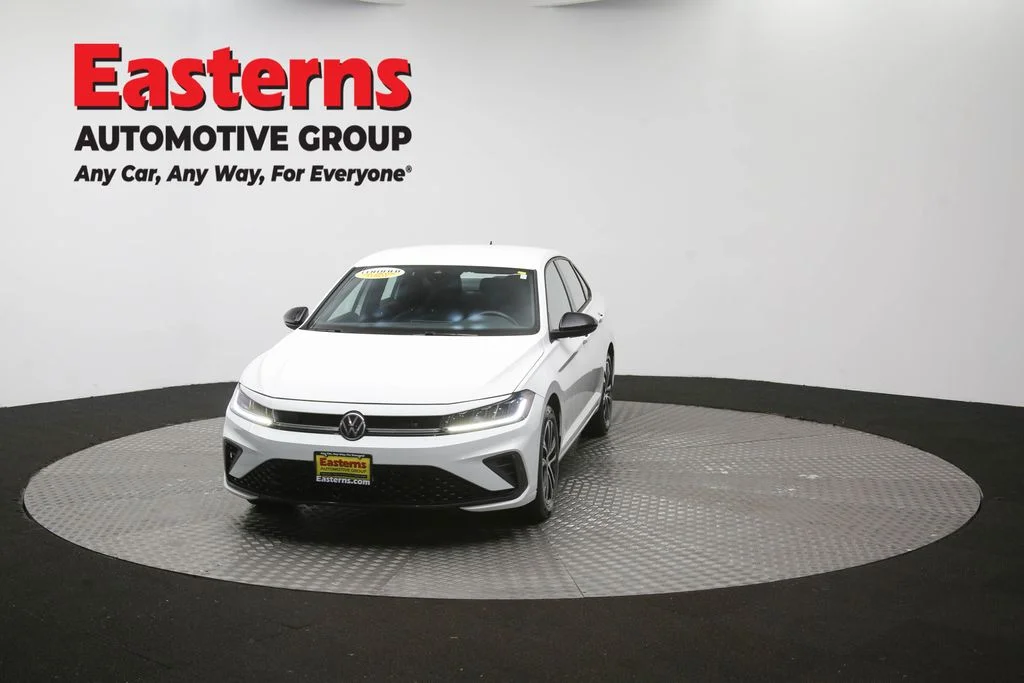 Used 2025 White Volkswagen 1.5T Sport image 51