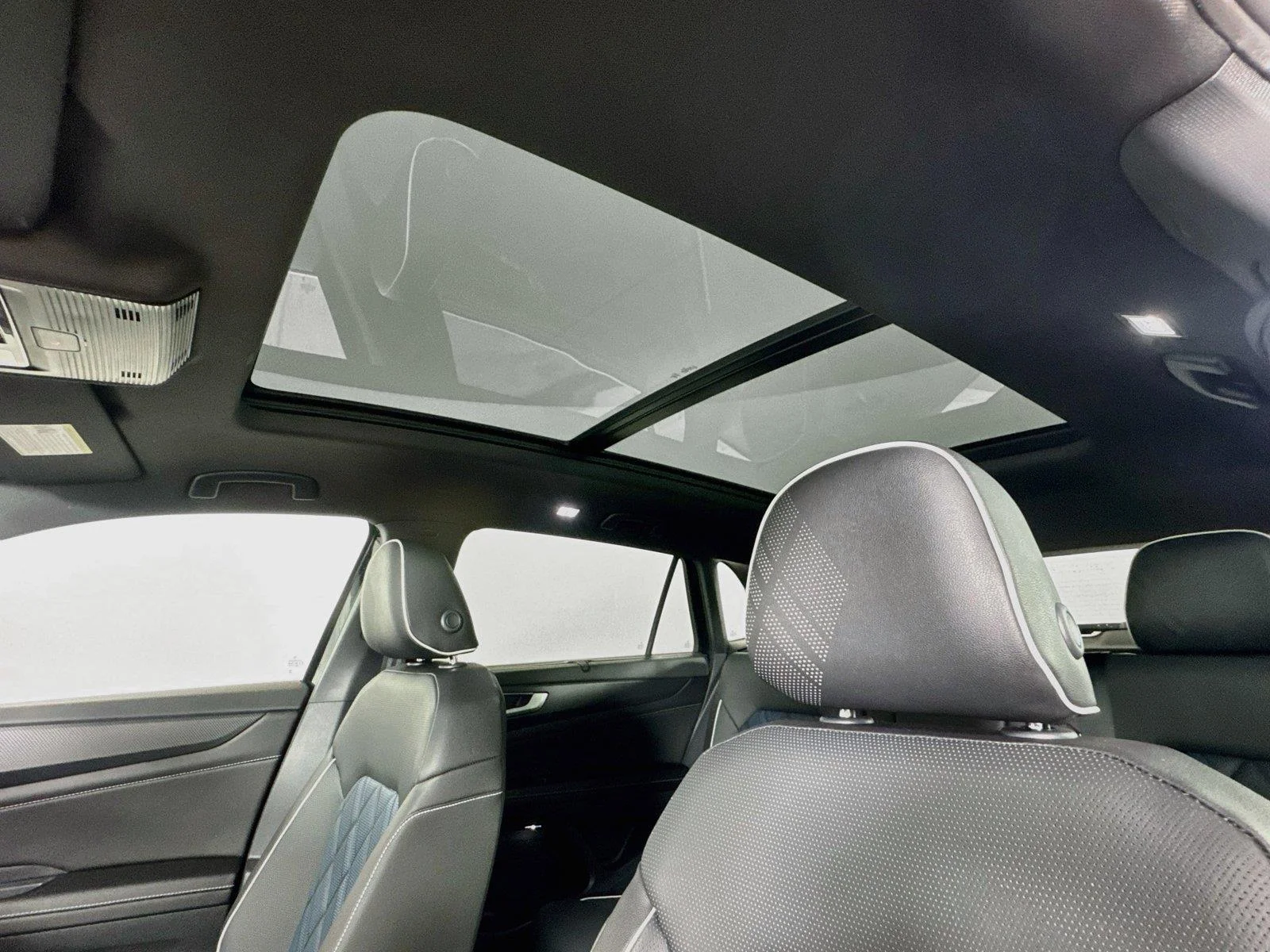 New 2026 Deep Black Pearl Volkswagen 2.0T SEL Premium R-Line image 23