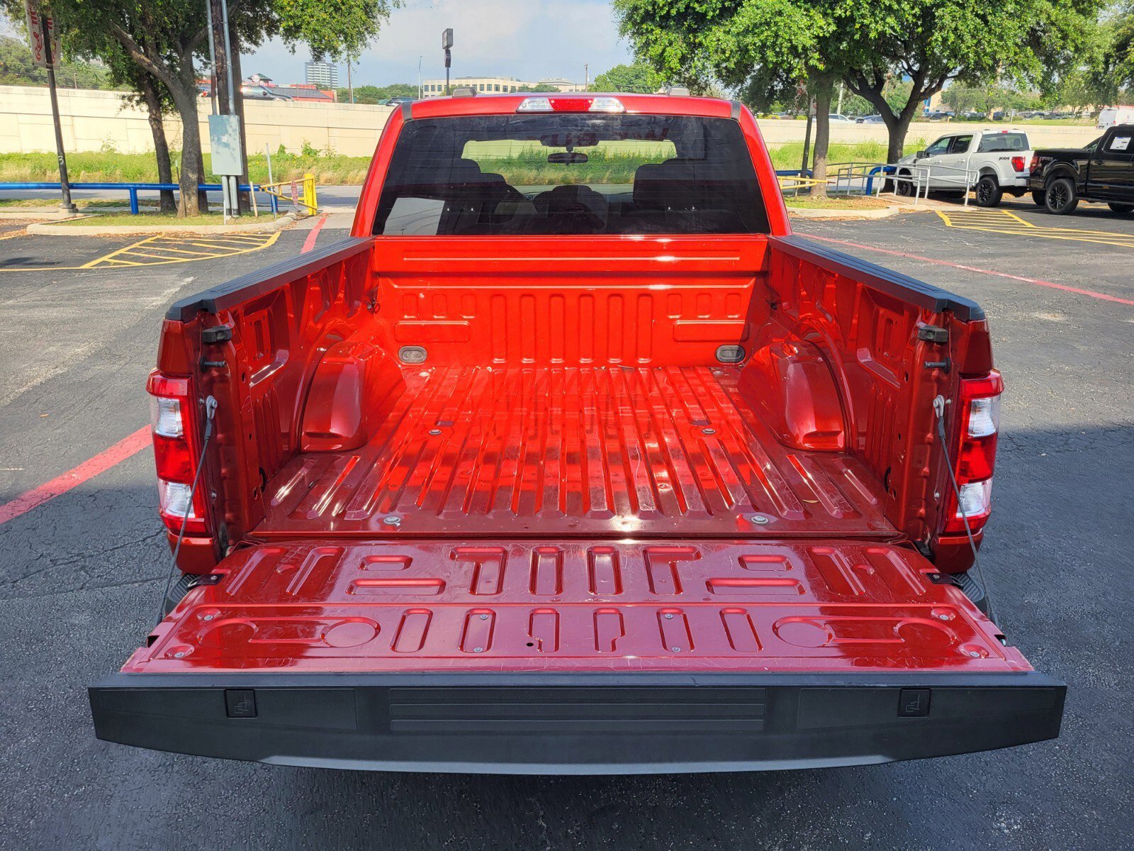 Used 2023 Hot Pepper Red Ford XL image 31