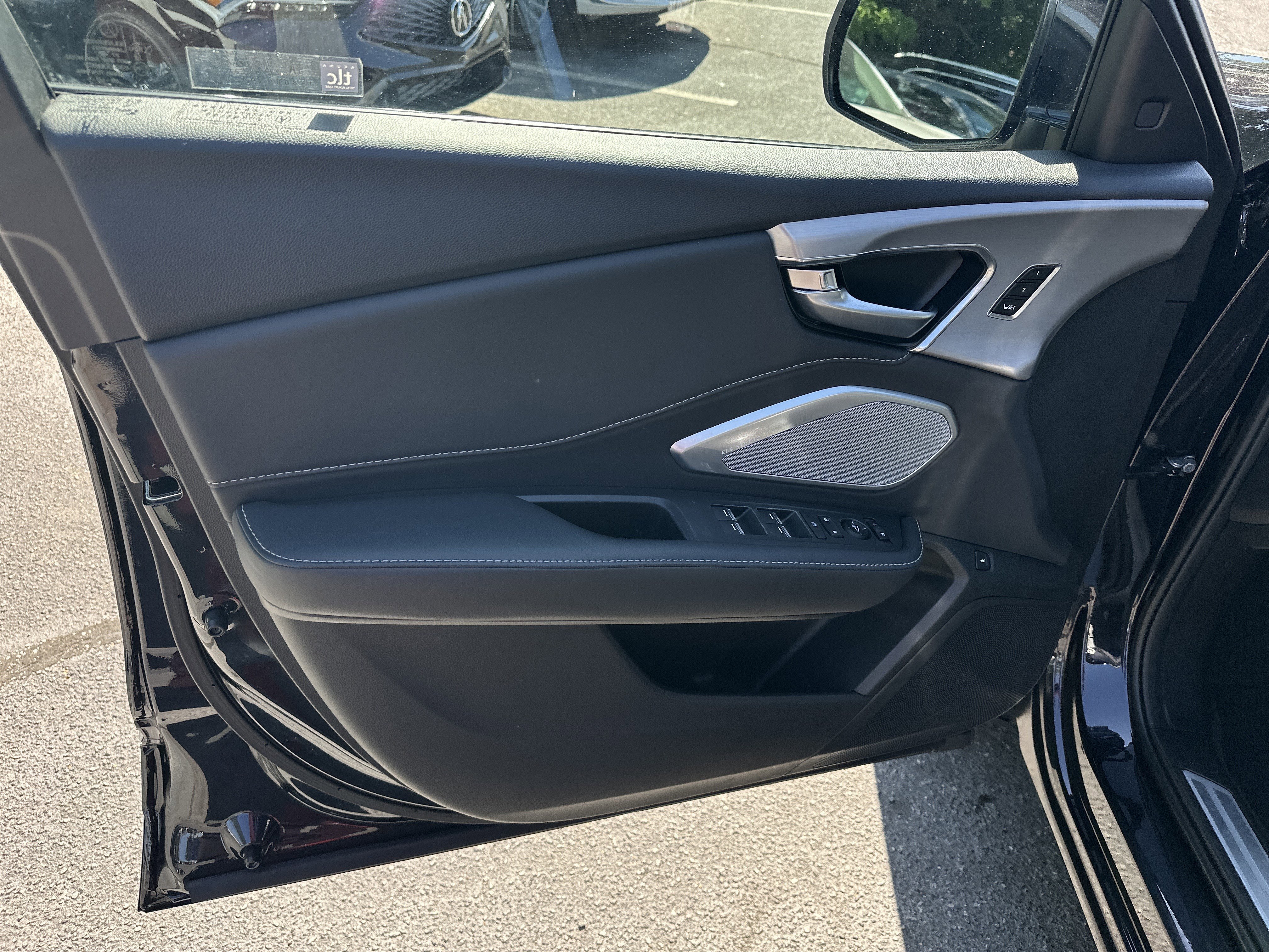 Used 2023 Majestic Black Pearl Acura w/Technology Package image 10