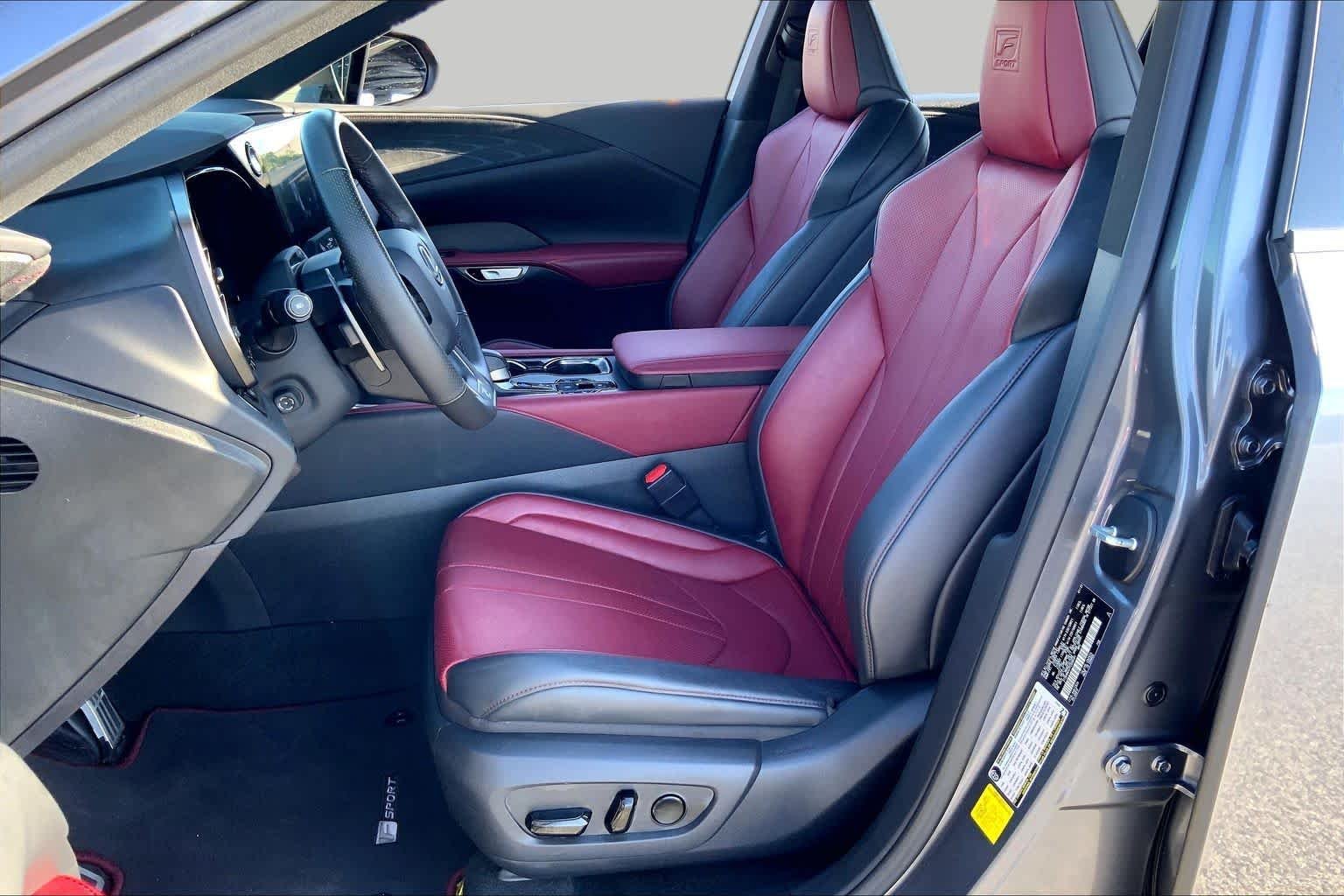 Used 2023 Nebula Gray Pearl Lexus F SPORT Handling image 8