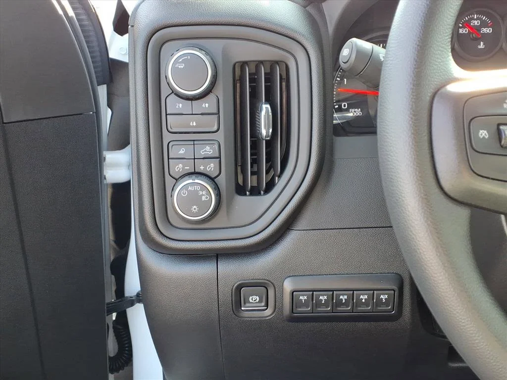 New 2026 Summit White Chevrolet Work Truck image 15