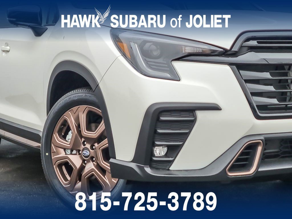 Used 2026 Crystal White Pearl Subaru Limited Bronze Edition image 3