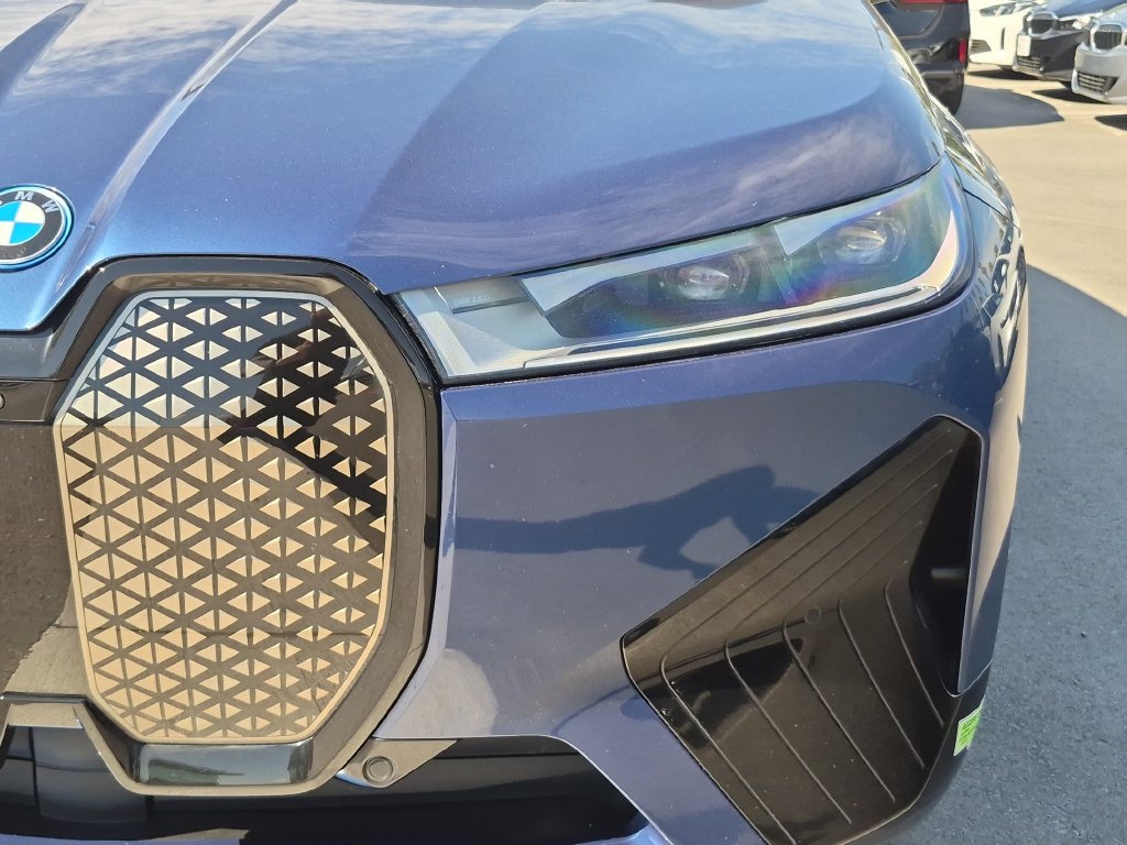 Used 2024 Blue BMW xDrive50 image 22
