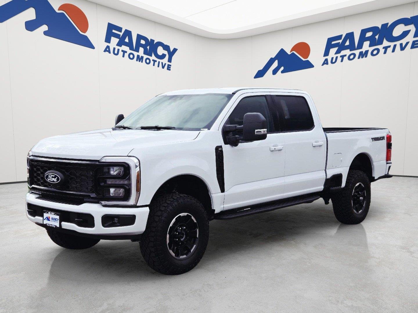 2027 Ford F-250 Super Duty XLT