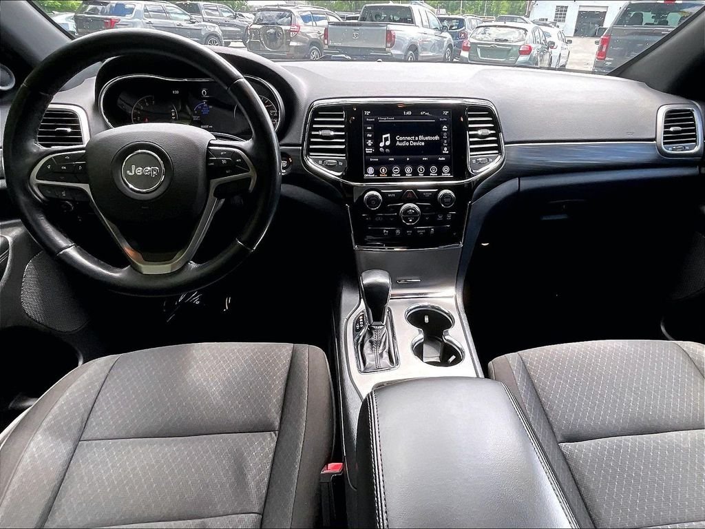 Used 2020 Black Jeep Laredo E image 21