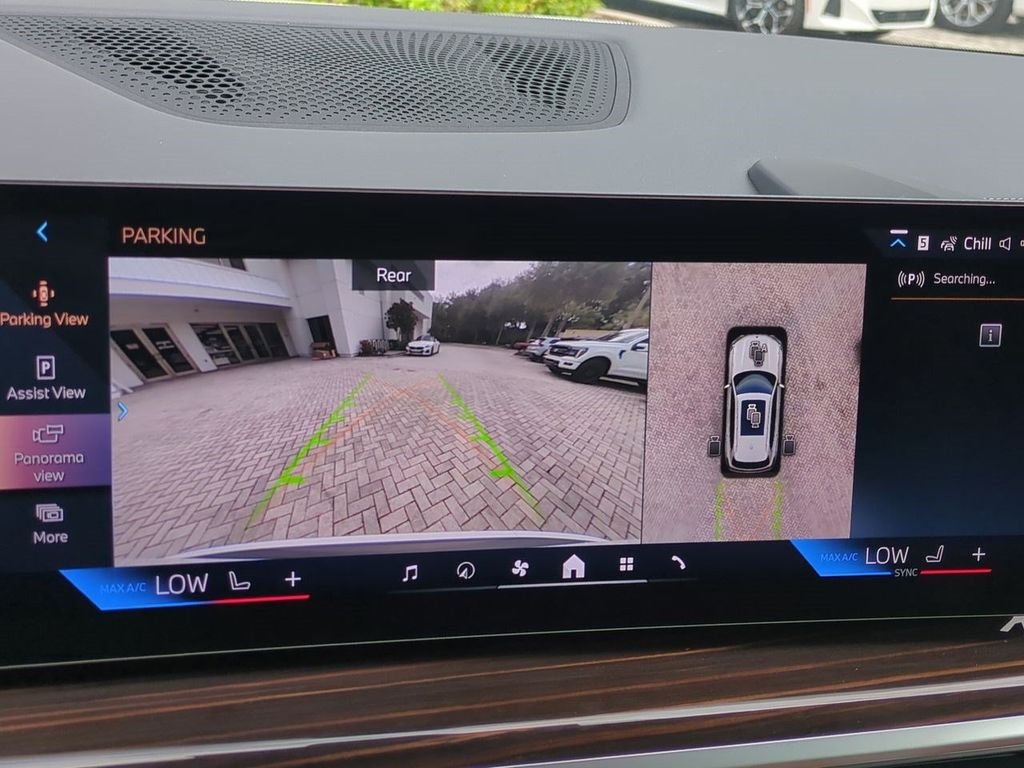 New 2026 White Metallic BMW xDrive40i image 21